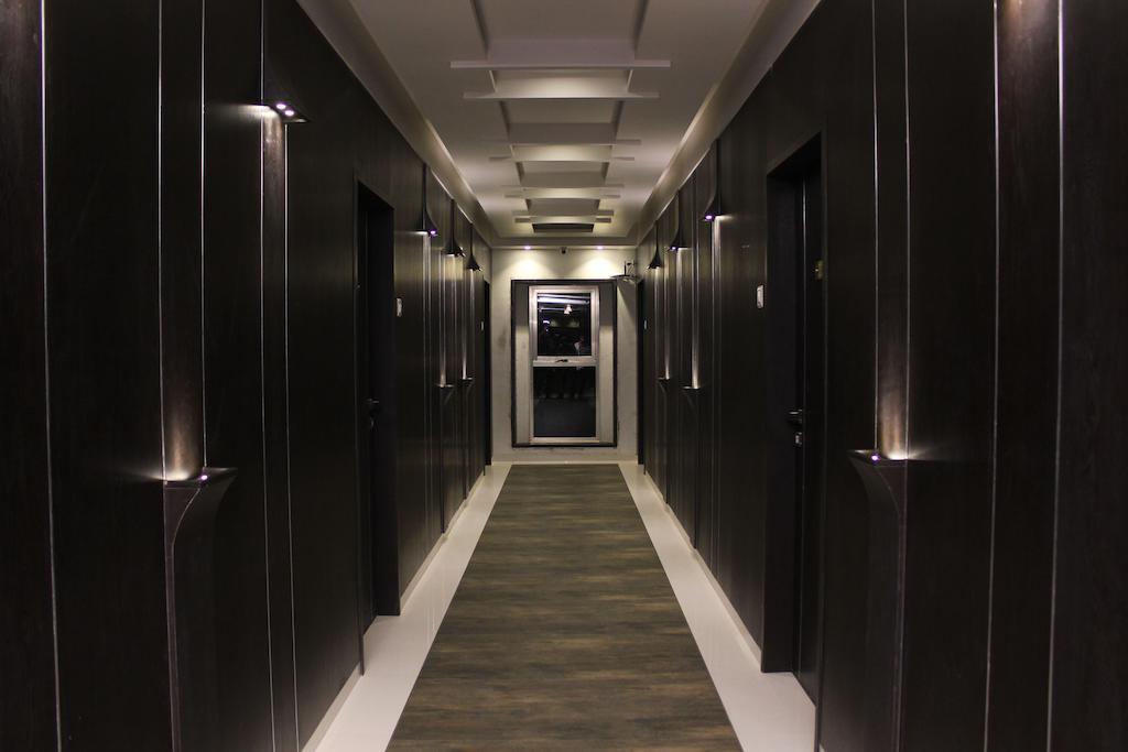 Hotel Magnum Inn Junagadh Buitenkant foto